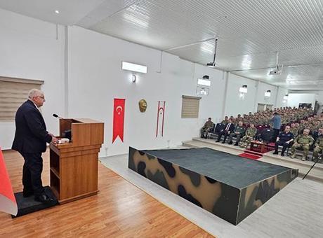 Bakan Güler'den KKTC 14. Zırhlı Tugay Komutanlığına ziyaret