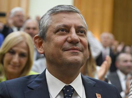 Özgür Özel'in açıkladığı yeni partiye geçecek vekiller belli oldu! İşte isim isim liste...