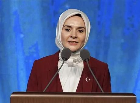 Bakan Göktaş, Belçika Milli Günü Resepsiyonu'nda konuştu