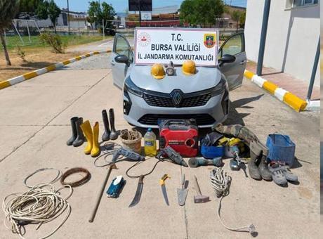 Bursa'da tam 35 metrelik tünelde kaçak kazı yaptılar! 5 şüpheli yakalandı