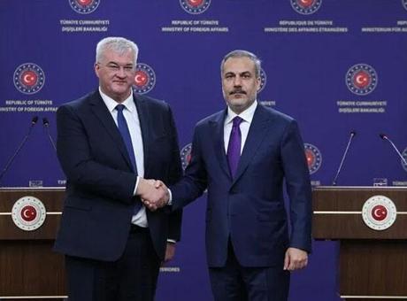 Dışişleri Bakanı Fidan, Ukraynalı mevkidaşı Sybiha ile telefonda görüştü