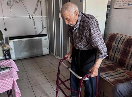 93 yaşındaki Niyazi dedeye devlet sahip çıktı