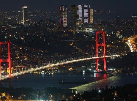 İstanbul Valiliği duyurdu: 15 Temmuz Şehitler Köprüsü'nde geçici trafik düzenlemesi