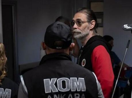 İçişleri Bakanlığı: Erdal Beşikçioğlu, Etimesgut Belediye Başkanlığı görevinden uzaklaştırıldı