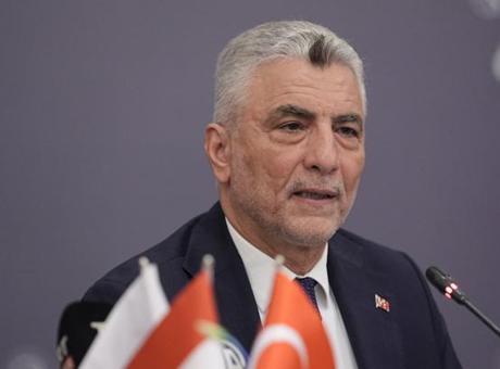 Bakan Bolat: Habur Gümrük Kapımızda 2026'nın günlük TIR çıkış rekorunu kırdık