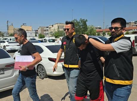 TAG Otoyolu'nda akılalmaz plan! Önce çantayı çaldı, 10 dakika sonra kuzeni geldi: 'Burada hırsız çok, dikkat edin'