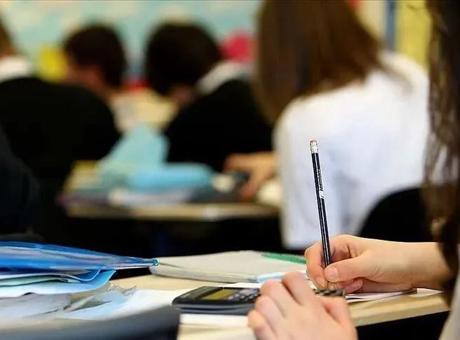 Cari fazla veren sektörden eğitime anlamlı destek