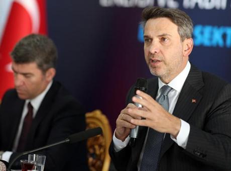 Bakan Bayraktar: YEKA ihalesi 2027'nin ilk çeyreğinde gerçekleştirilecek