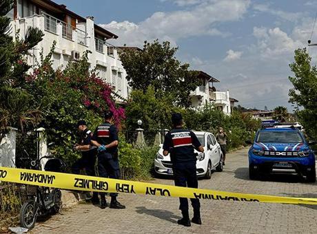 Fethiye'de aile faciası! Annesini öldürdü, aynı silahla intihar etti