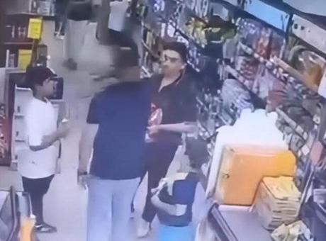 14 yaşındaki çocuğu uyardı, ağabeyi dehşet saçtı! 'Yaşatmam seni, öldürürüm, ayık ol'