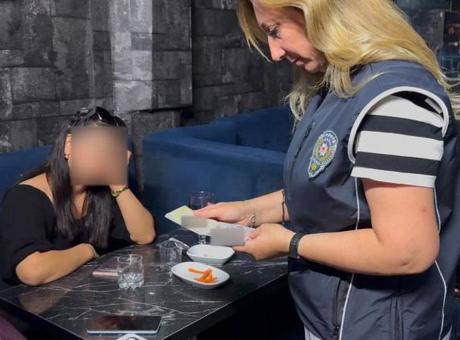 Ankara'da fuhuş ağı çökertildi! 26 gözaltı