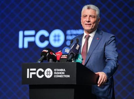 Bakan Bolat: Tekstil ve giyim sektörüne çok önem veriyoruz