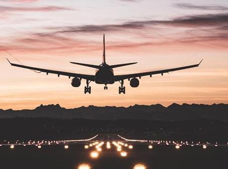 Havada panik! Uçağın iniş takımları açılmadı, kameralar saniye saniye kaydetti