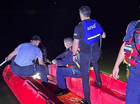 Bingöl'de nehirde akıntıya kapılan 2 kardeşten biri hayatını kaybetti
