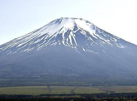 Japonya'da bir baba 'yoruldum' diyen oğlunu 2 bin metrede yalnız bıraktı!