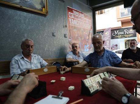 ‘Taşım gelmiyor’ dedi, yancıyı dövdü! Kahvehanede afişlik olay