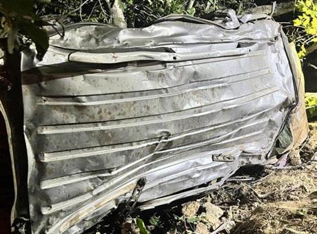 Bingöl'de feci kaza! Hafif ticari araç uçuruma yuvarlandı: 4 ölü, 5 yaralı