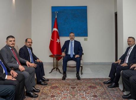 Dışişleri Bakanı Hakan Fidan, Suriye Türkmen Meclisi Başkanı Mustafa ile bir araya geldi