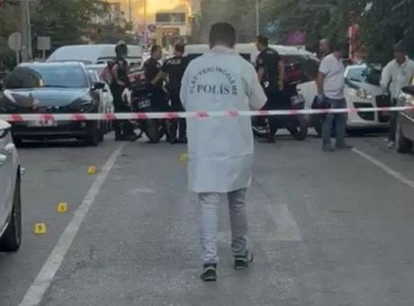 Batman'da cadde ortasında kavga! 2'si yoldan geçiyordu... 3 kişi yaralandı
